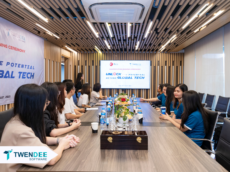 Cooperation signing ceremony between Twendee Software and Reco Manpower